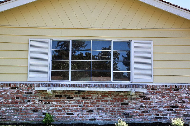 14 Garage Before.jpg